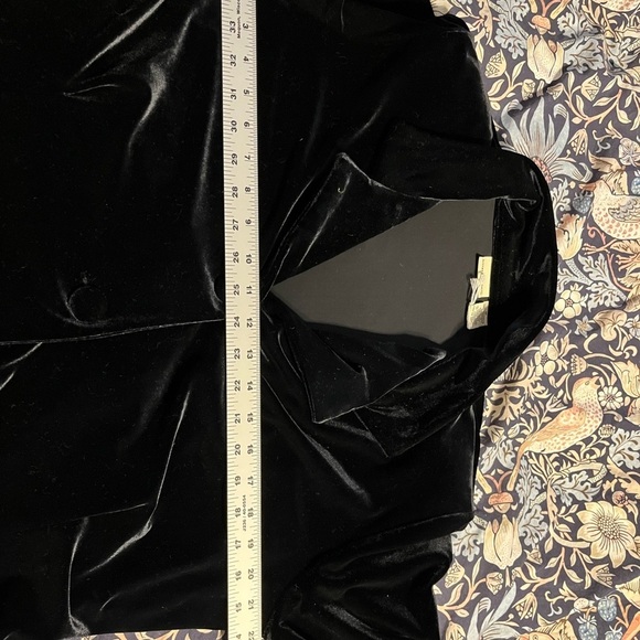 Chic Black Velvet button jacket with belt - Picture 7 of 16